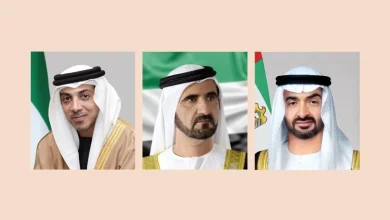 صورة رئيس الدولة ونائباه يهنئون أمير الكويت بمناسبة الذكرى الثانية لتوليه مقاليد الحكم
