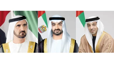 صورة رئيس الدولة ونائباه يهنئون أمير الكويت بمناسبة الذكرى الثانية لتوليه مقاليد الحكم