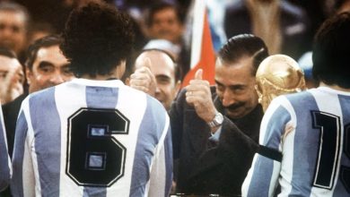 صورة كيف استغل الساسة كرة القدم لتغييب الشعوب عبر التاريخ؟ | ثقافة