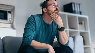 صورة عقلك سلاح ذو حدين.. كيف تروض التفكير المفرط لصالحك؟