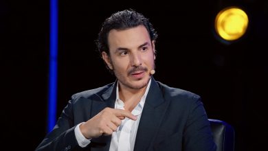 صورة باسل خياط: الحمامة التي ماتت بين يدي كانت وداعا من أبي | فن