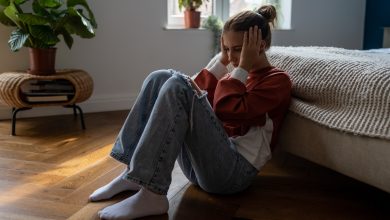 صورة حين تتحول الوحدة إلى مرض.. كيف تفتك العزلة بصحتنا دون أن ننتبه؟