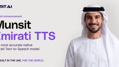 صورة شركة CNTXT AI تطلق نموذج “مُنصِت” الإماراتي لتحويل النص إلى كلام، أدق نموذج صوتي إماراتي أصيل، واضعةً معياراً جديداً لدقة وتطوّر تقنيات النطق باللغة العربية